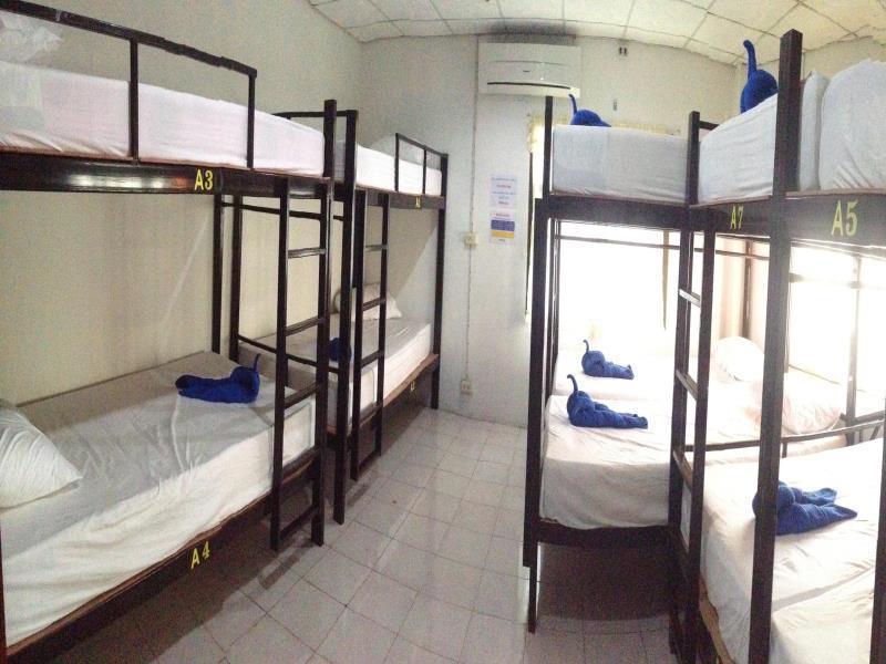 Mickey Hostel 哈林海滩 外观 照片