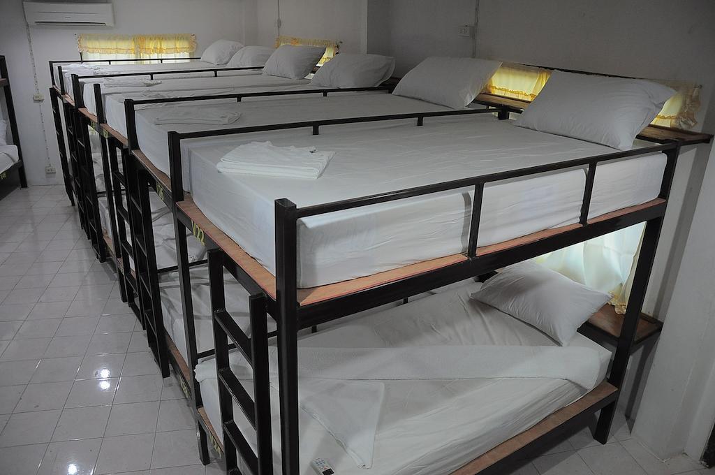 Mickey Hostel 哈林海滩 外观 照片