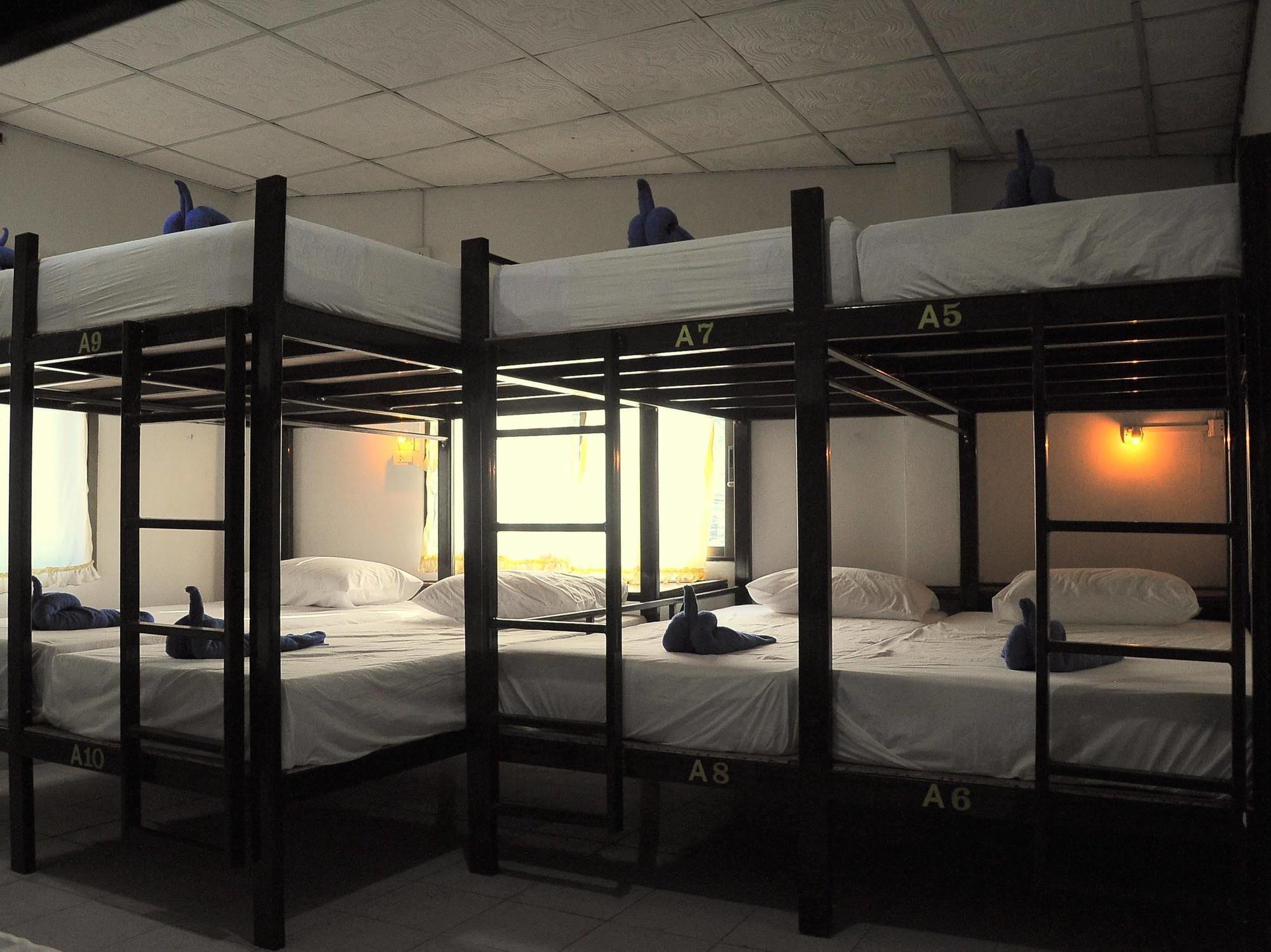 Mickey Hostel 哈林海滩 外观 照片